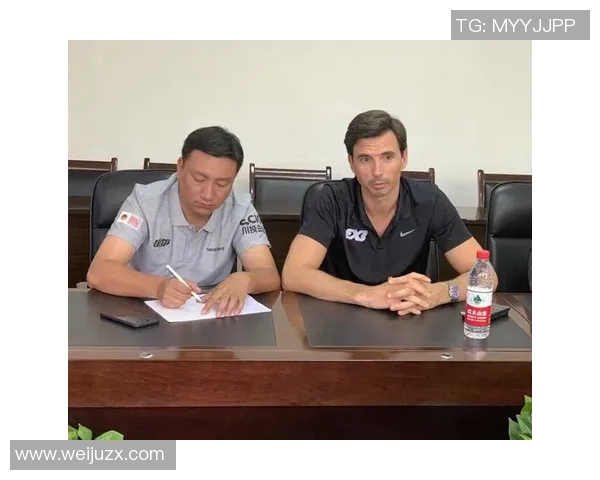 聚焦成都篮球队的意识提升与团队协作发展探讨